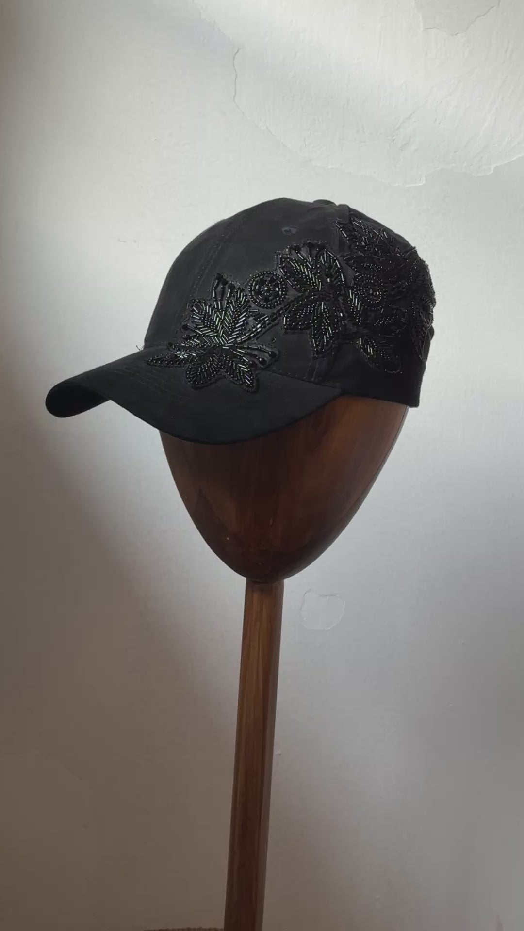 monochrome cap video