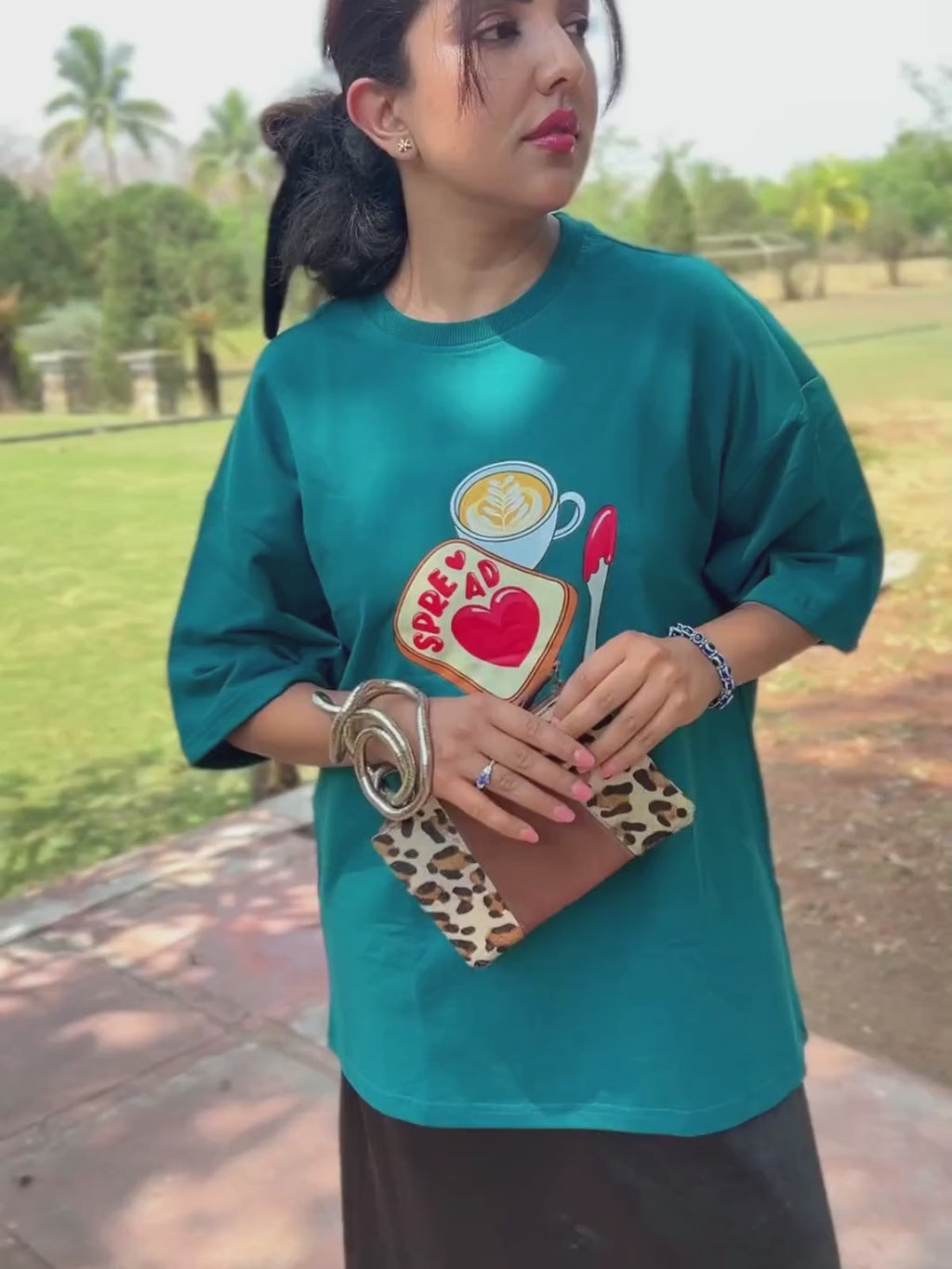 Spread Love Oversized T-shirt