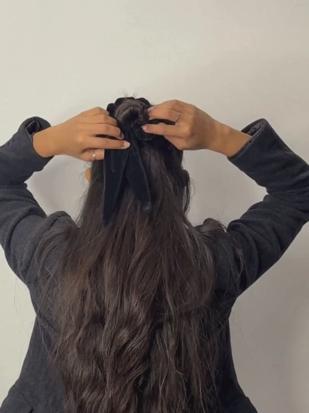 Cloud Velvet Bow Scrunchie